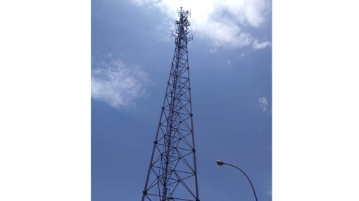 Torre Autoportante Triangular Tubular TATTB 60M - Torre Usada
